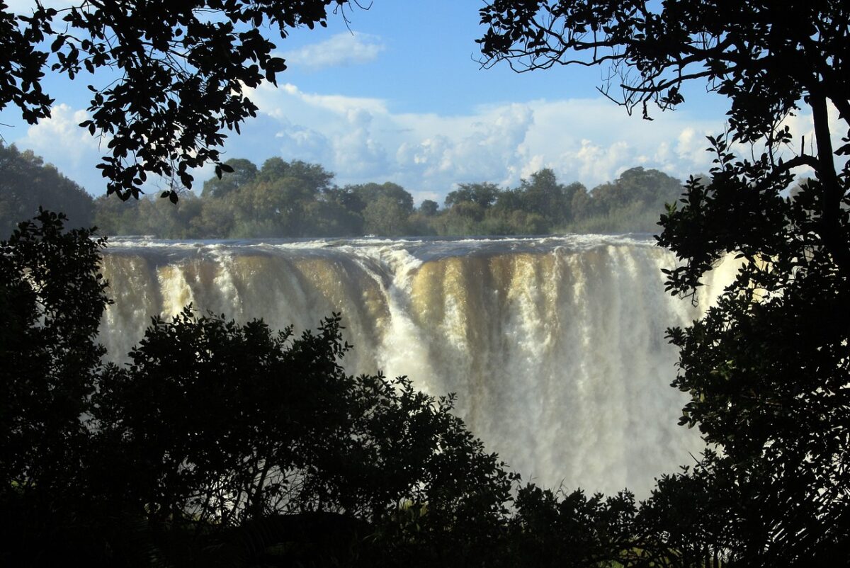 victoria-falls-345025_1280